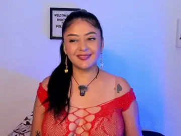 Lauratoro  live sex cam