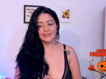 Lauratoro  live sex cam