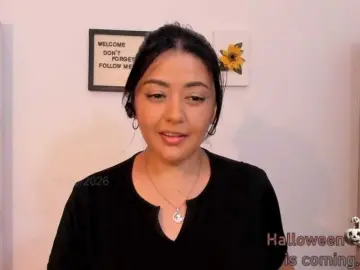Lauratoro  live sex cam