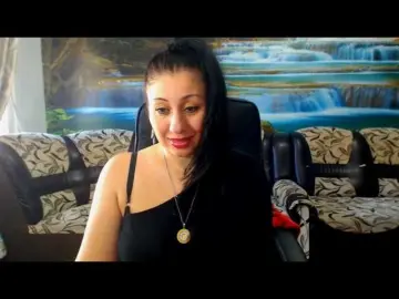 MoistMady  live sex cam