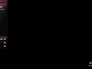 Roxanequinn  live sex cam