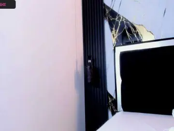 Scarlet-Estelle  live sex cam