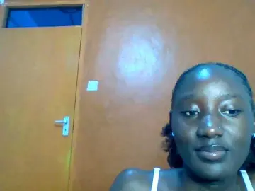 SexyLucia5  live sex cam