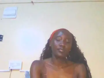 Sexylucia5  live sex cam