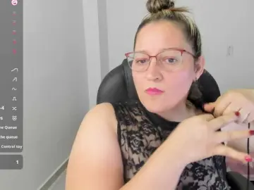 Alejandramilf  live sex cam