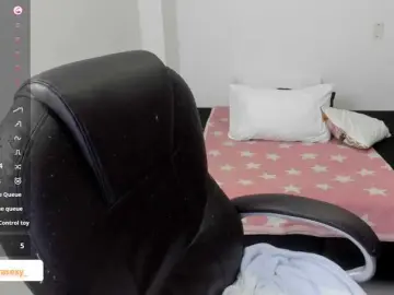 Alejandramilf  live sex cam