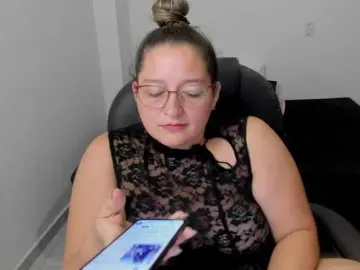 Alejandramilf  live sex cam