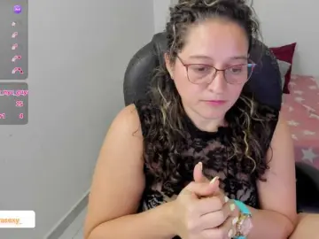 Alejandramilf  live sex cam