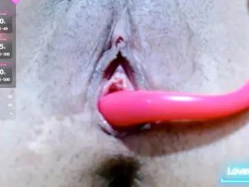 Carolinasquirt18  live sex cam