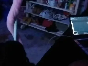 Petittegoddess254  live sex cam