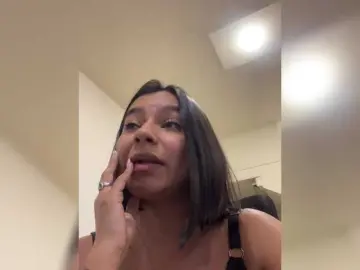 Alyssa-Ray  live sex cam