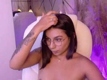 Alyssa-Ray  live sex cam