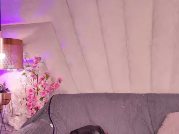 Alyssa-Ray  live sex cam
