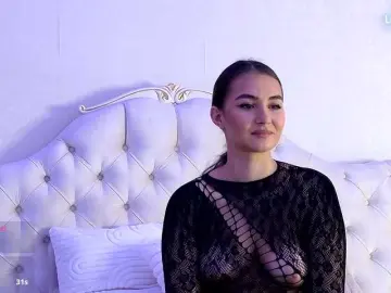 AniaKarenina  live sex cam