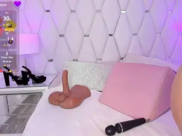 ChloeCartier  live sex cam