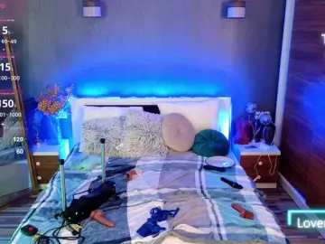 KayleyGunner  live sex cam
