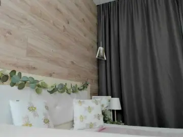 LunaVeyne  live sex cam