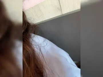 Lunalin1  live sex cam