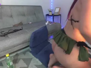 Sara-Cute  live sex cam