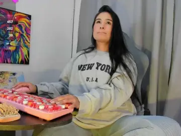 Allisonlove69  live sex cam