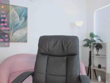 Kylie-soraya  live sex cam