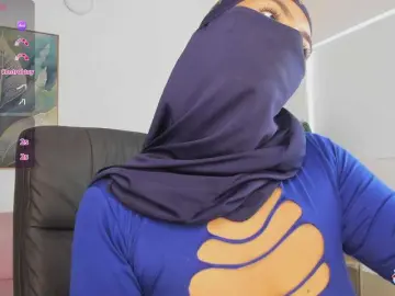 Kylie-soraya  live sex cam