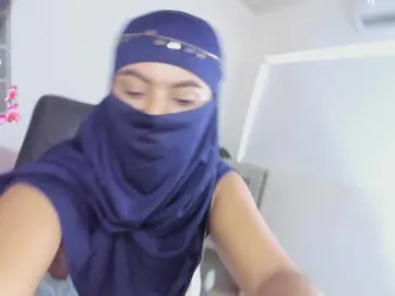 Kylie-soraya  live sex cam