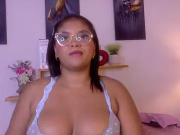 Nairagold  live sex cam