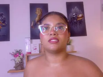 Nairagold  live sex cam
