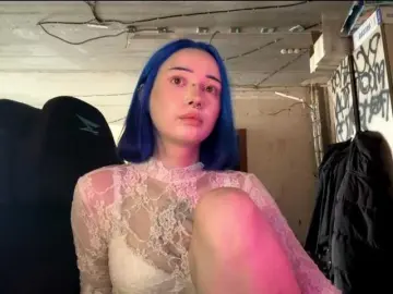 AnnieTouch  live sex cam