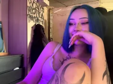 AnnieTouch  live sex cam