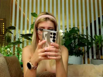 MiaLiaHot  live sex cam