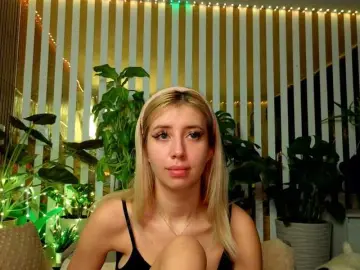 MiaLiaHot  live sex cam