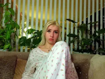 MiaLiaHot  live sex cam