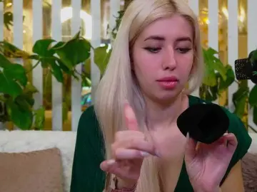 MiaLiaHot  live sex cam