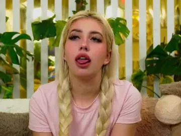 MiaLiaHot  live sex cam