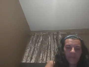 Naughtynypho26  live sex cam