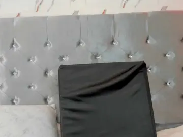 Vanessaa-squirt  live sex cam