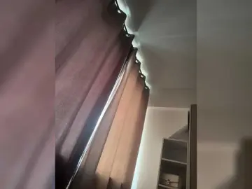 Dina6661  live sex cam