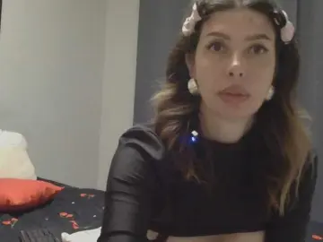 RoxySkyBlue  live sex cam