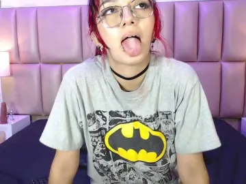 TaniaPierce  live sex cam