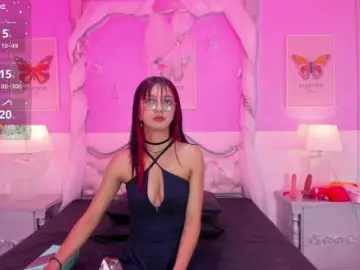 TaniaPierce  live sex cam