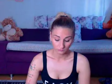 CassieSpell  live sex cam