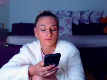 CassieSpell  live sex cam
