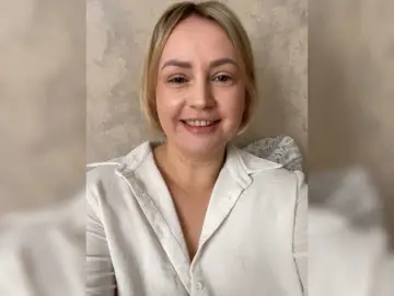 CozySandra  live sex cam