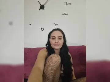 FoxxyAna  live sex cam