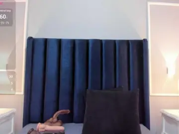 HAYLANISMITH  live sex cam