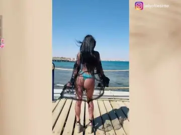 LadyOfDesire  live sex cam