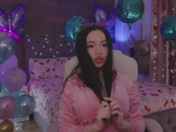 LadyOfDesire  live sex cam