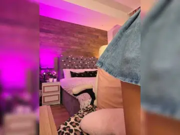 LadyOfDesire  live sex cam